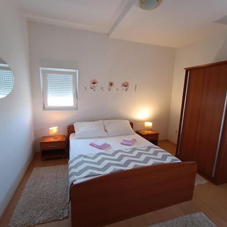 Apartman Lea Sukošan エクステリア 写真